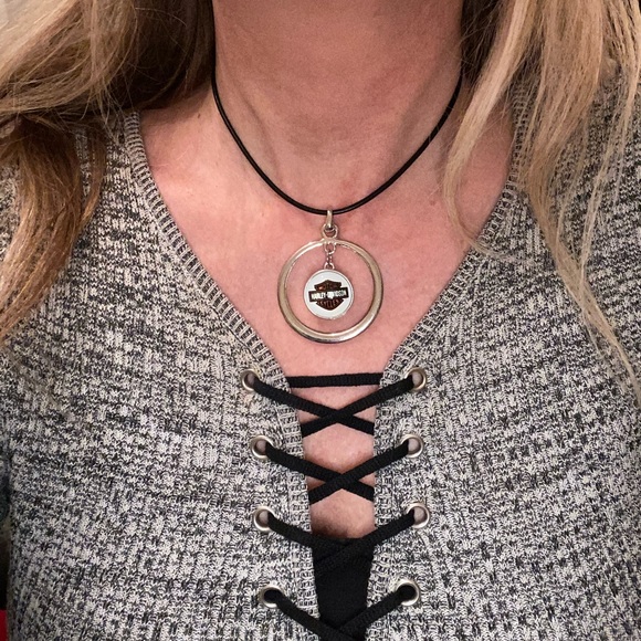- HD Snap Necklace - Picture 6 of 9